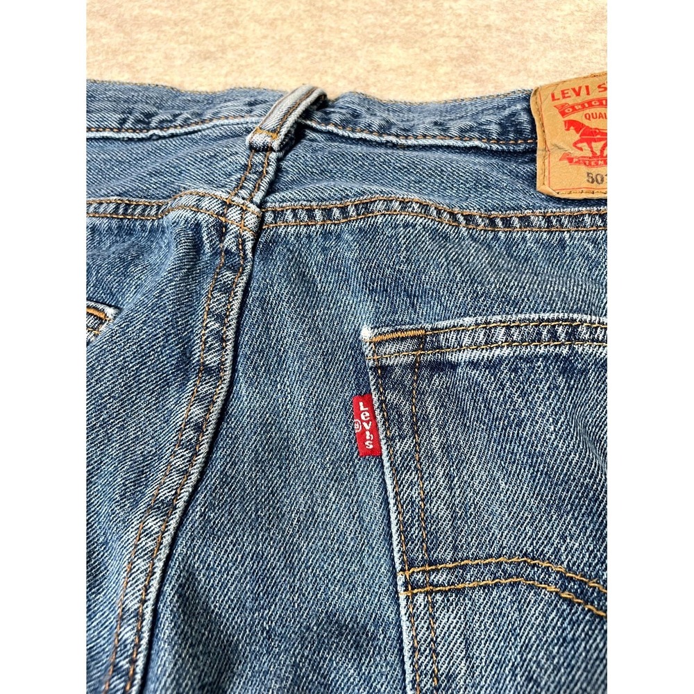 Levi's 501 Authentic Original Fit Jeans Mens 32x30 Blue Denim Cotton Button‎ Fly - Picture 11 of 16